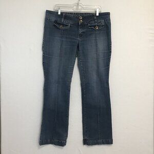 Blue Rocket Retro 70s Style Medium Wash Bootcut Jeans  Size 16